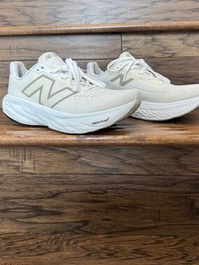 New Balance Fresh Foam 1080 V14 size 7